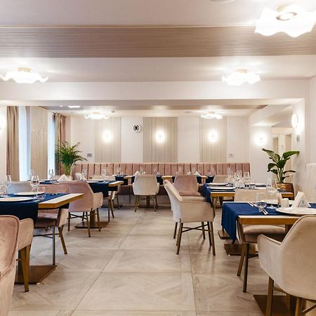 Pensiunea Iristar Fălticeni Extérieur photo