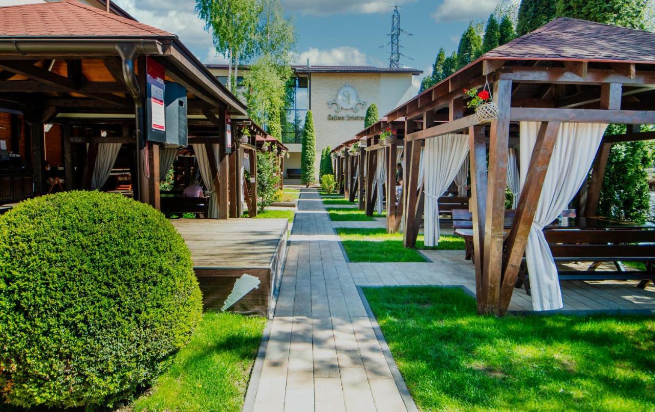 Pensiunea Iristar Fălticeni Extérieur photo