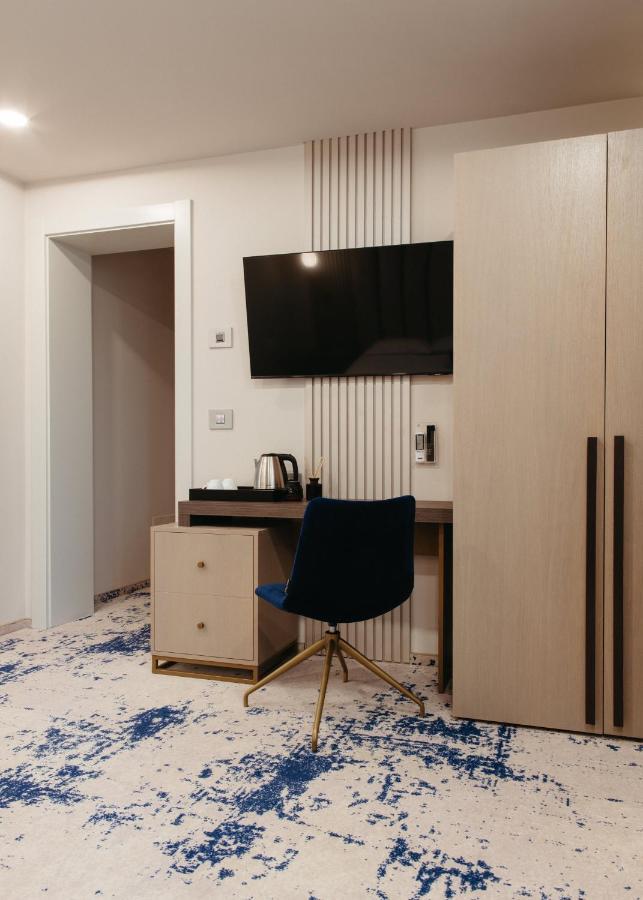 Pensiunea Iristar Fălticeni Extérieur photo